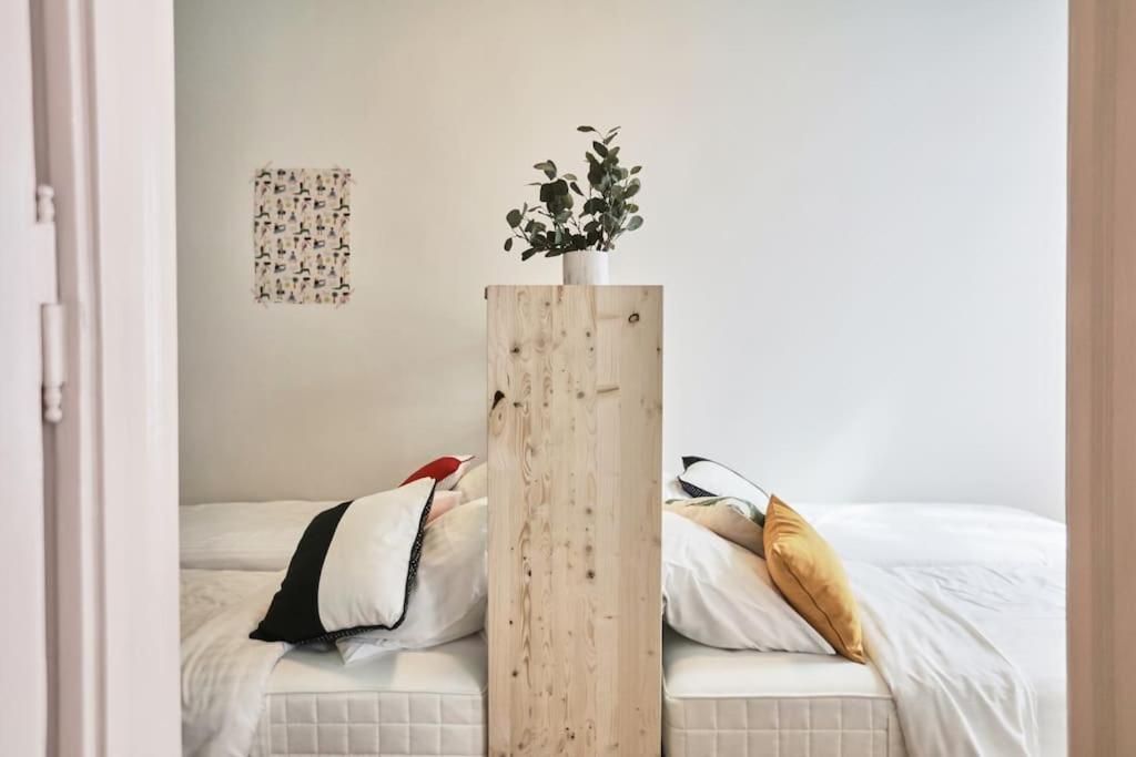 Unwind In Style W Sauna Dsgn 2Br Home Budapest Luaran gambar
